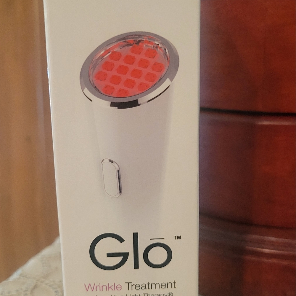 Glo Wrinkle Treatment Device